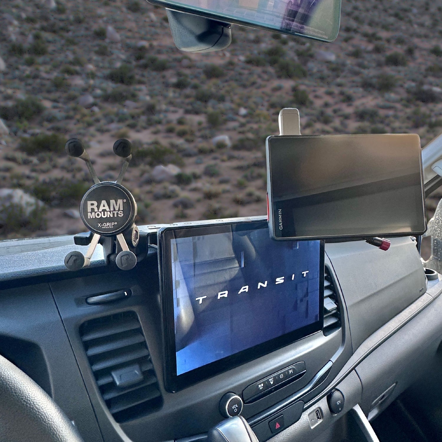 Navidok - Ford Transit - No Drill Dash Mount
