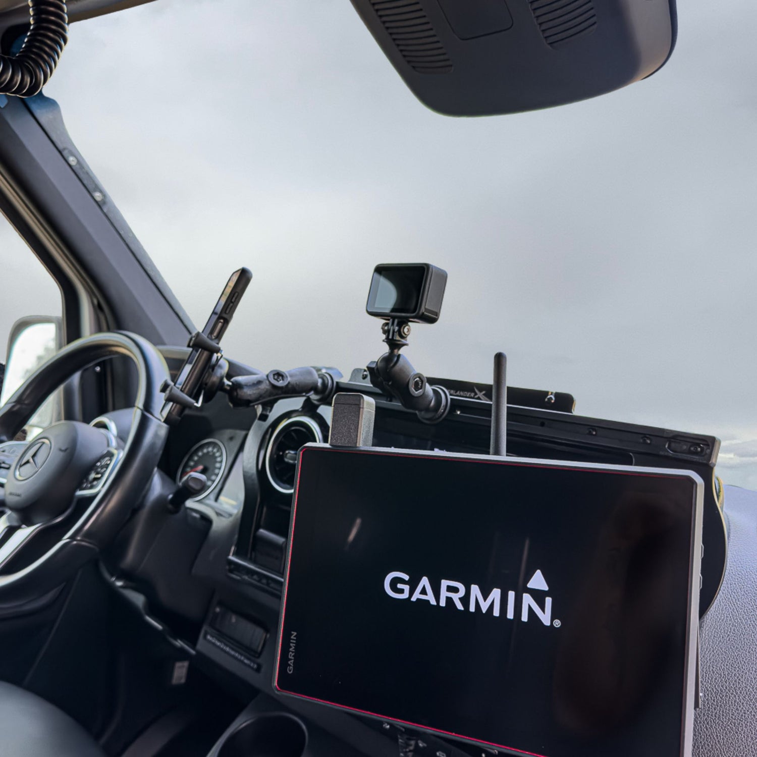 No Drill - Dash Mount for Mercedes Sprinter – NAVIDOK Overlander X