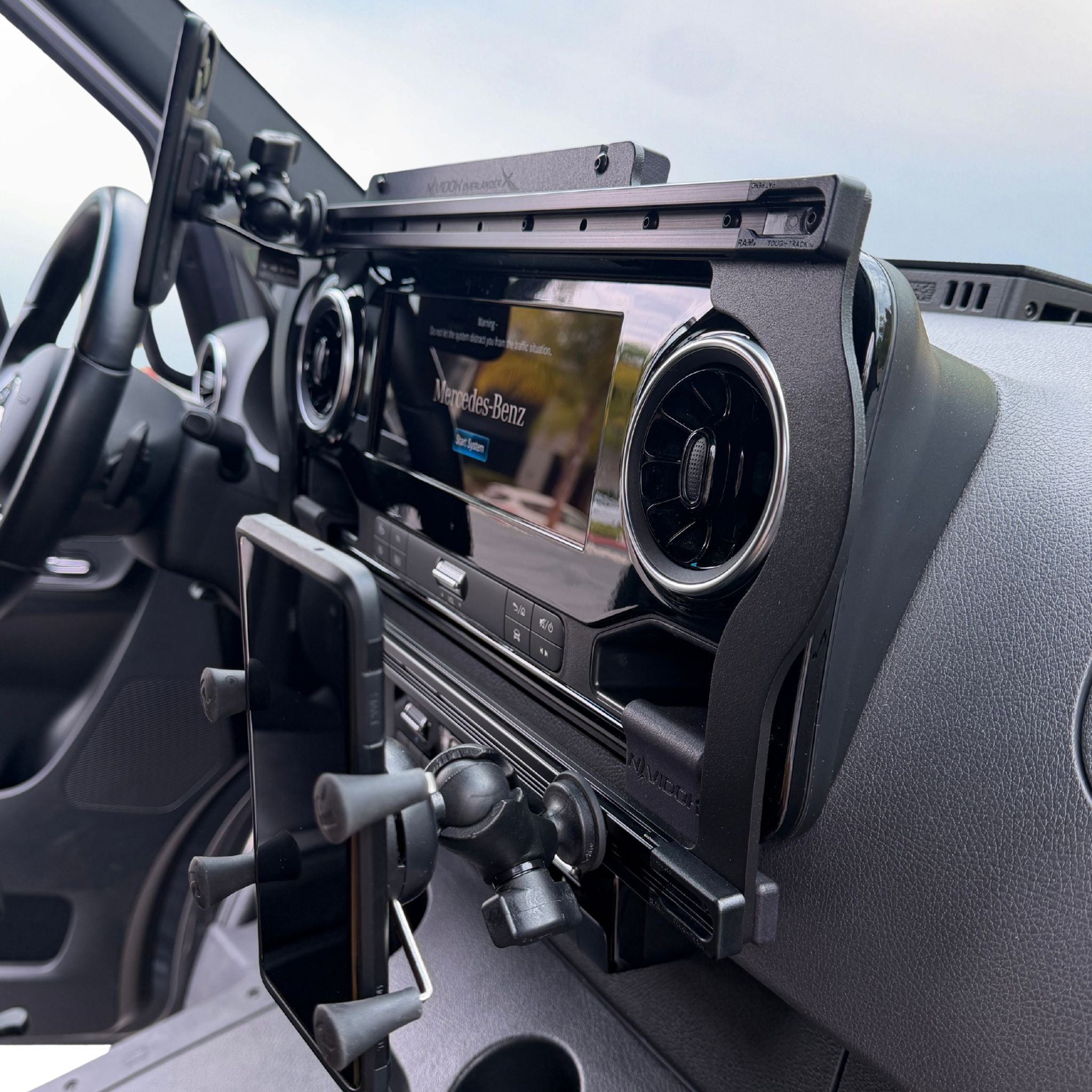 Navidok Overlander X - No Drill Dash Mount – TERRA X