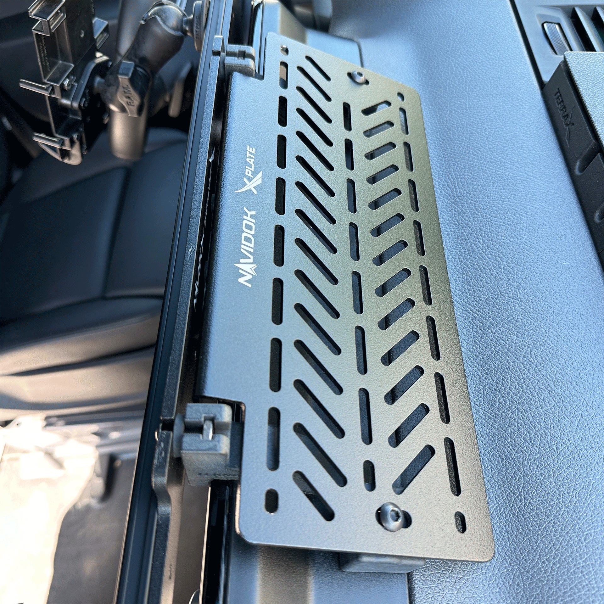 Accessory Mounting Plate for Navidok Overlander X - X plate by